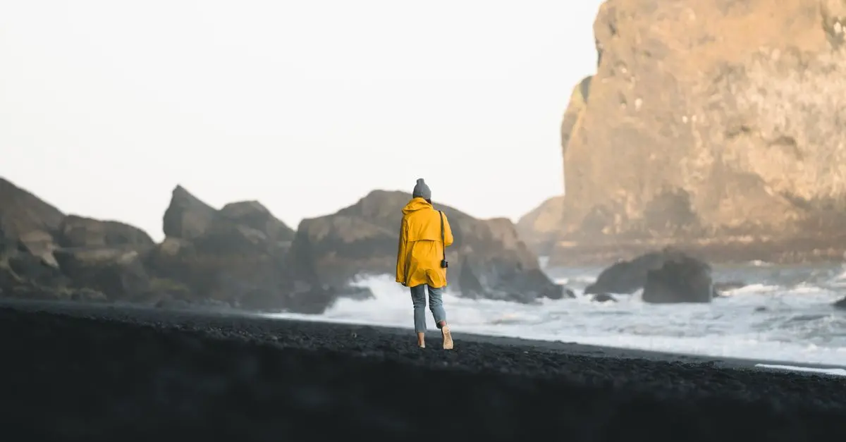 Comment le Minimalisme Transforme votre Expérience de Voyage