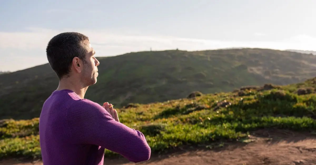 Vivre l'Instant Présent : Pratiques en Voyage
